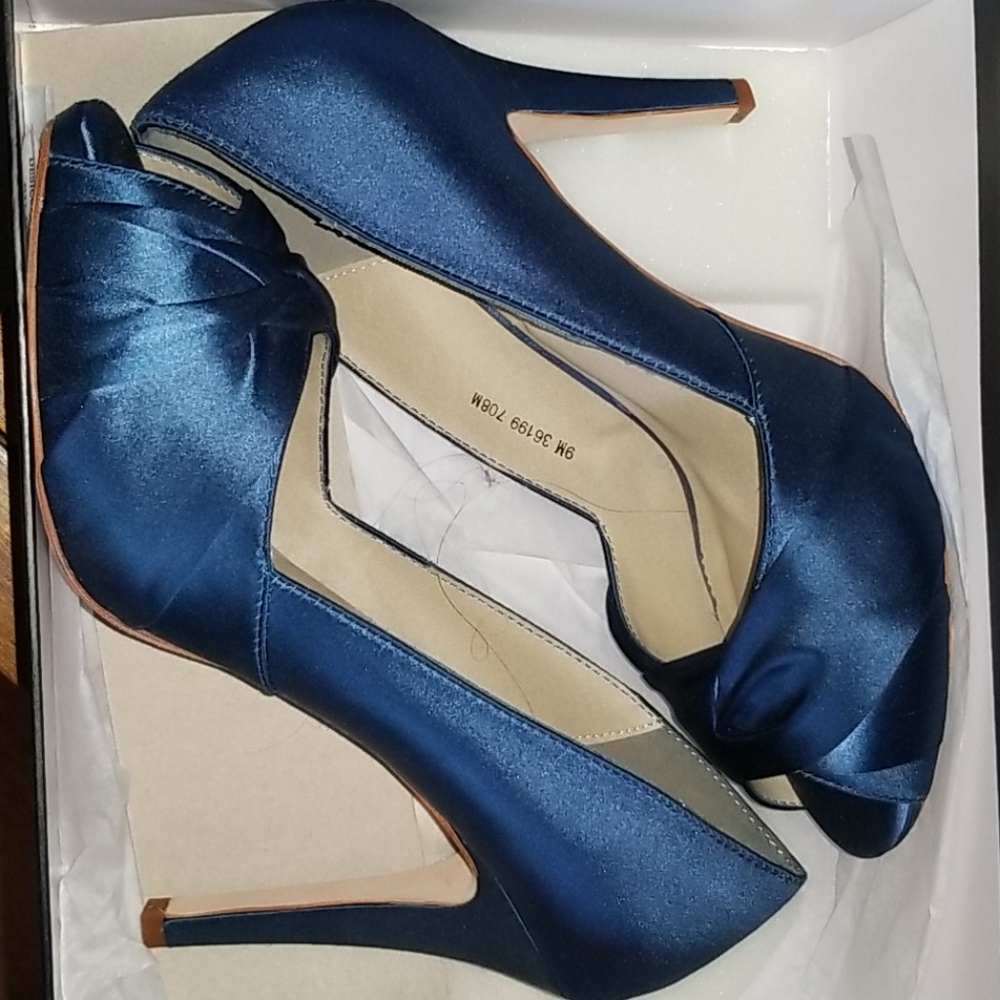 Satin shoes